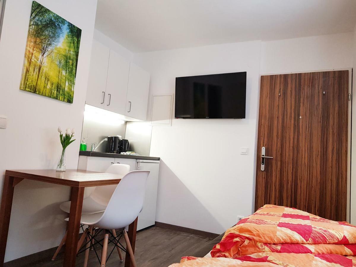Royal Living Apartments Vienna Exterior photo